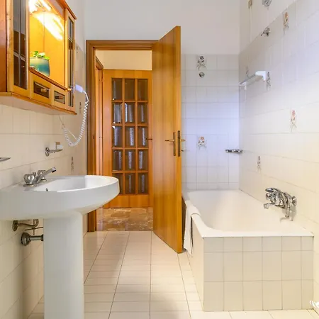 Trilocale Abruzzo - Invacanza * 阿尔巴·阿德里亚蒂卡