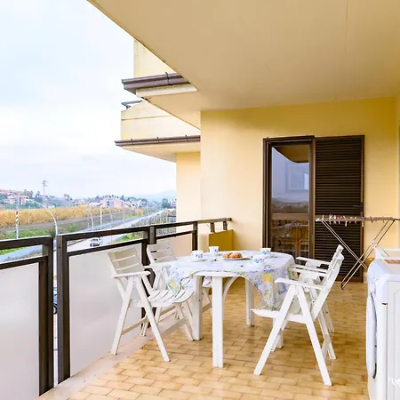 Trilocale Abruzzo - Invacanza * 阿尔巴·阿德里亚蒂卡